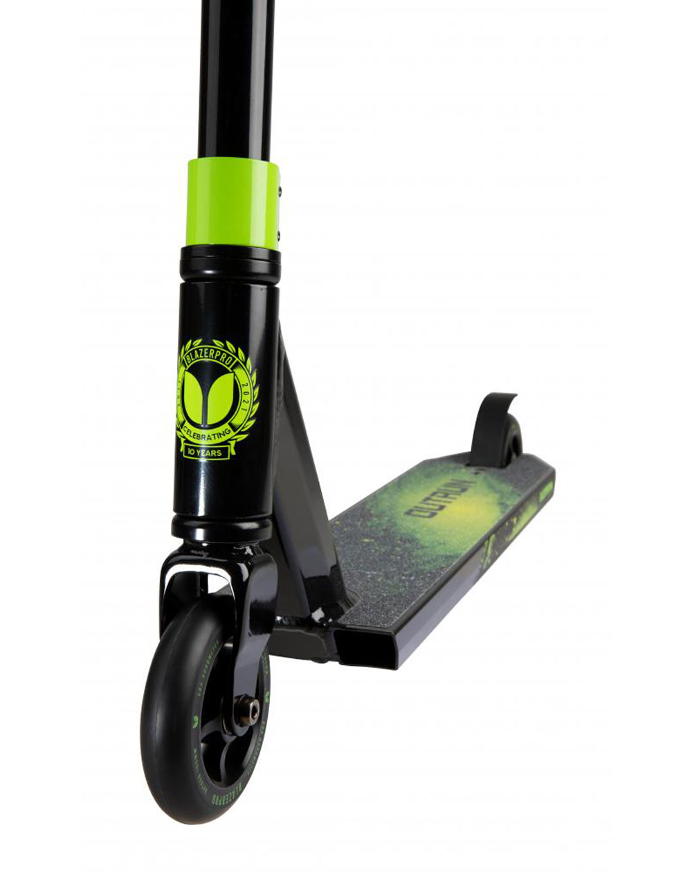 Blazer Pro Outrun 2 FX Stunt Scooter Galaxy